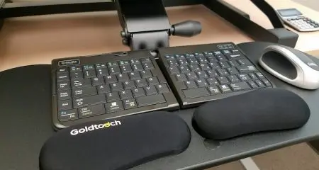 How to Use Wrist Rests With a Keyboard
